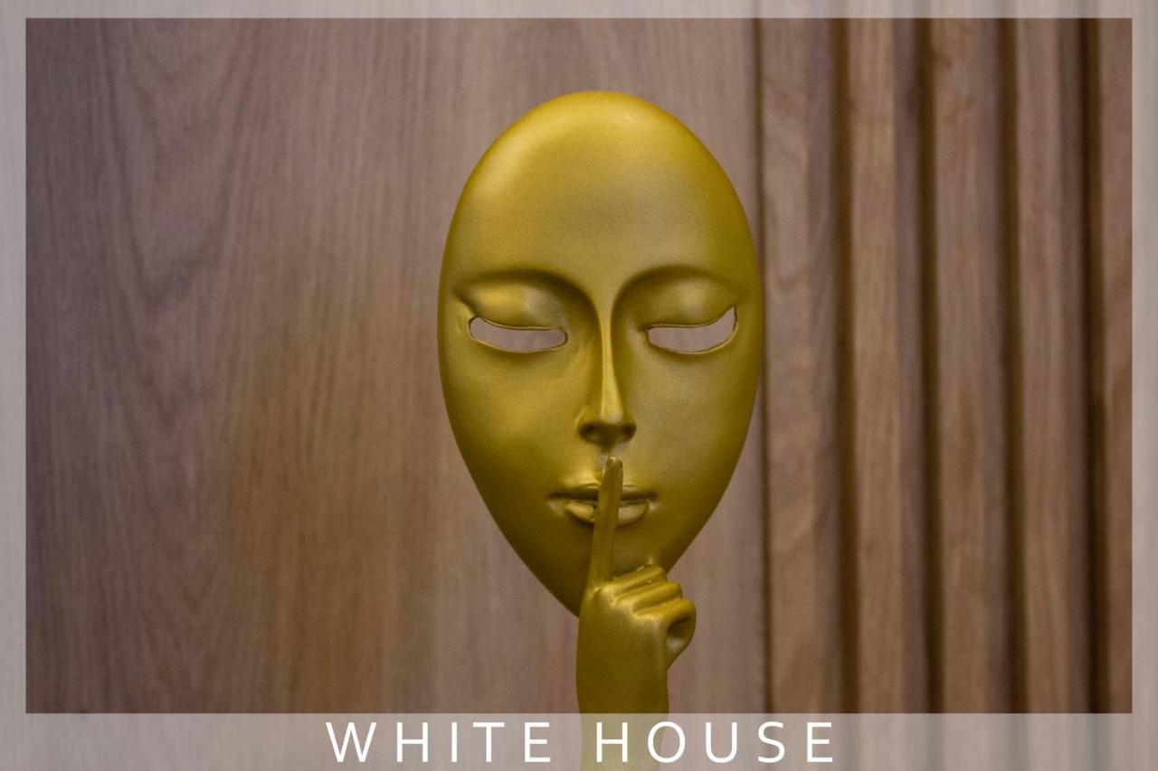 White House Villa Tbilisi Bagian luar foto