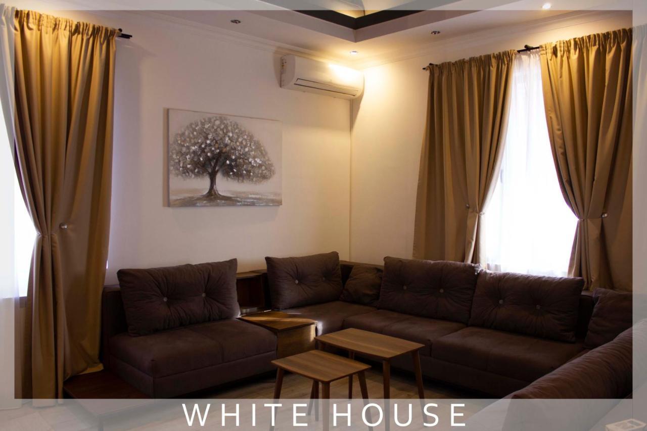 White House Villa Tbilisi Bagian luar foto