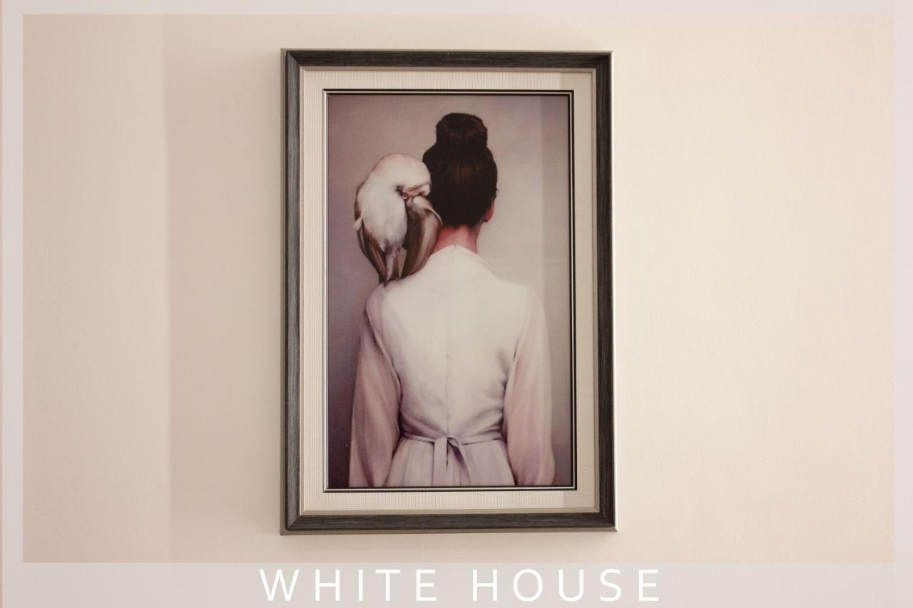 White House Villa Tbilisi Bagian luar foto