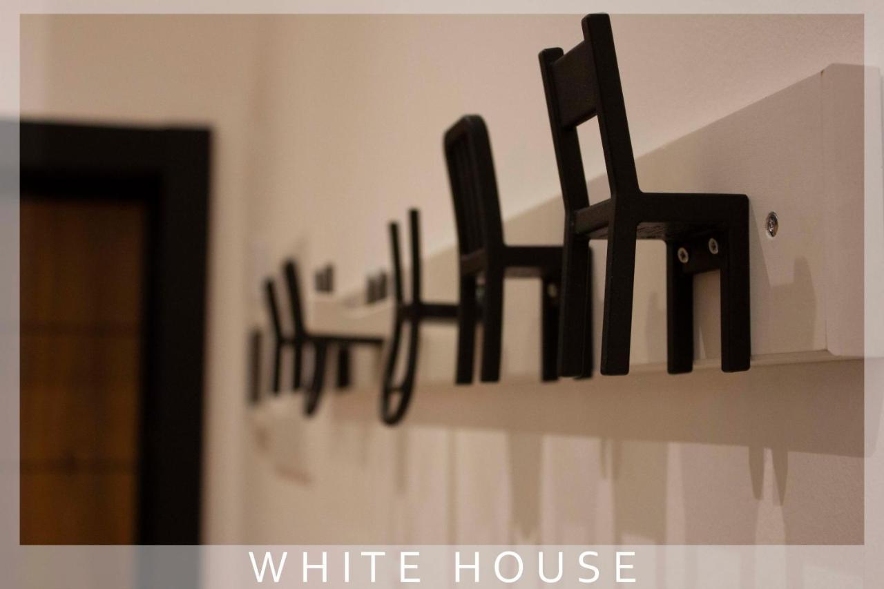 White House Villa Tbilisi Bagian luar foto
