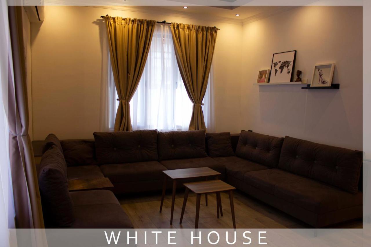 White House Villa Tbilisi Bagian luar foto