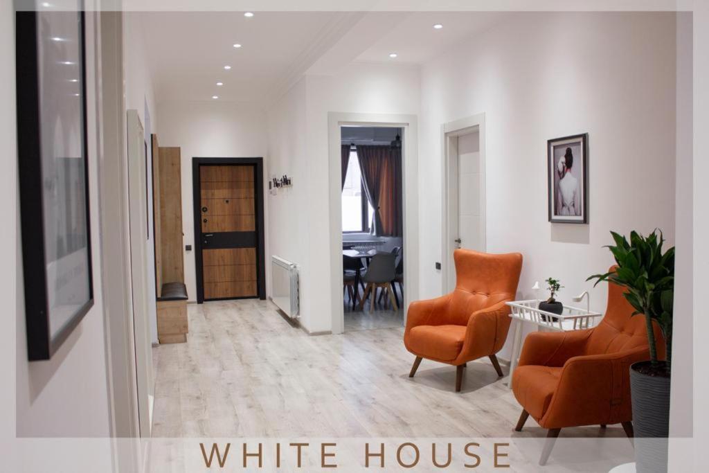 White House Villa Tbilisi Bagian luar foto