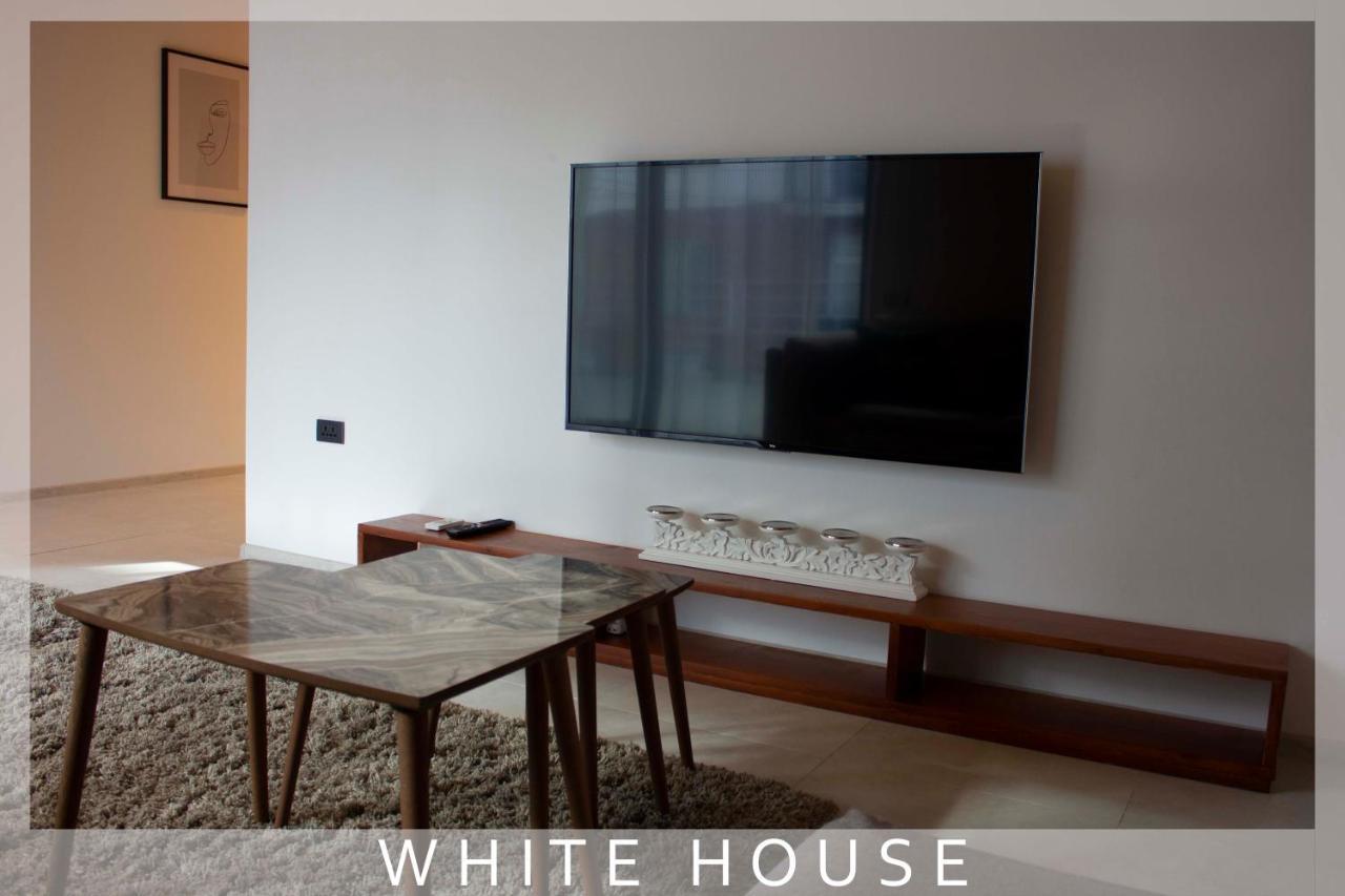 White House Villa Tbilisi Bagian luar foto