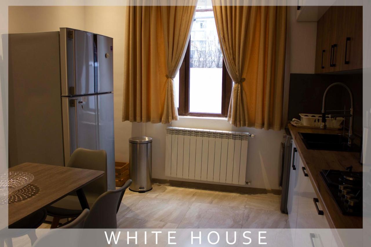 White House Villa Tbilisi Bagian luar foto