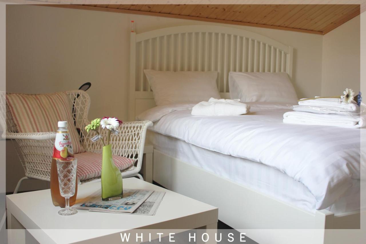 White House Villa Tbilisi Bagian luar foto