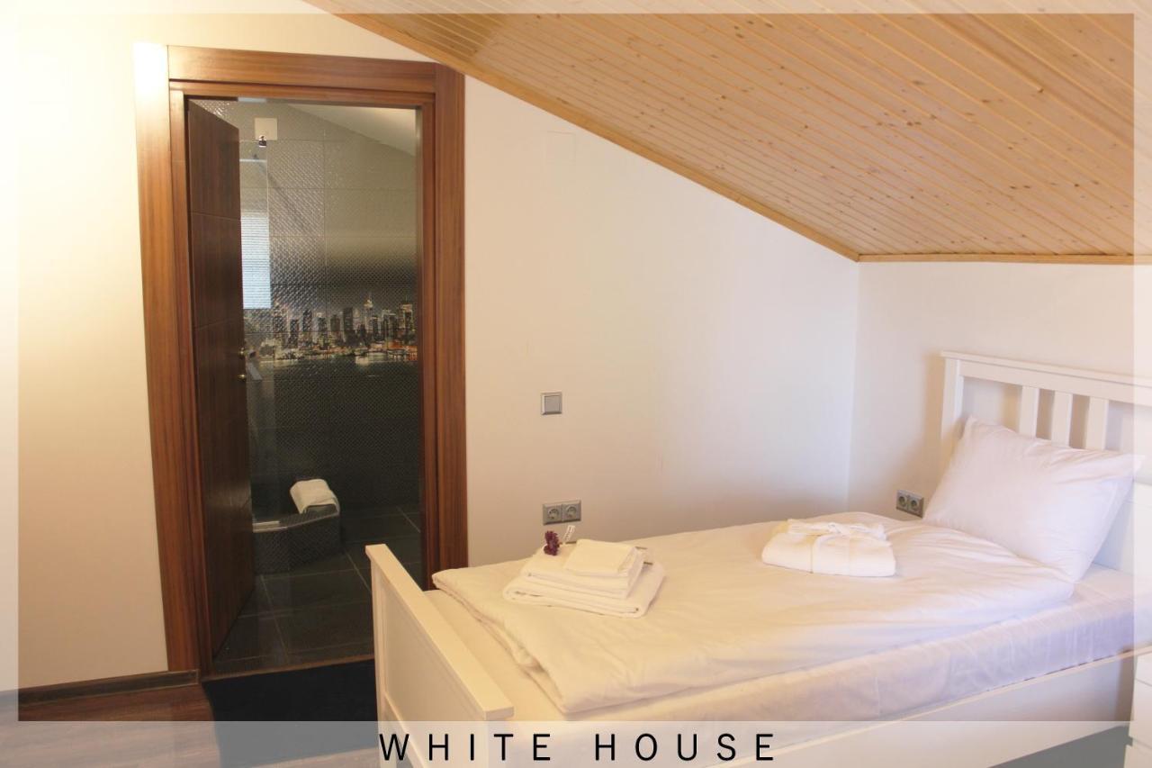 White House Villa Tbilisi Bagian luar foto